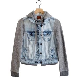 American Eagle Cropped Sweatshirt & Jean Jacket